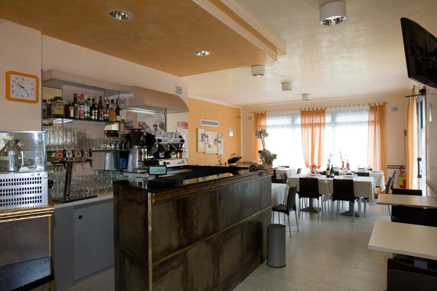 Hotel Ristorante Klaus Porto Tolle Esterno foto